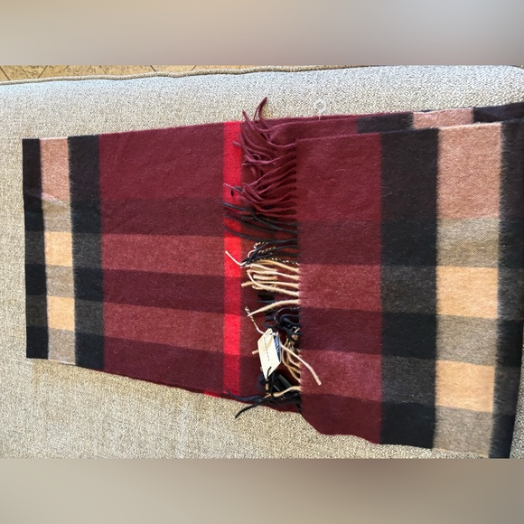 BURBERRY Claret Check 100% Cashmere Scarf, 200x36 cm, Authentic (final sale) - Picture 2 of 14